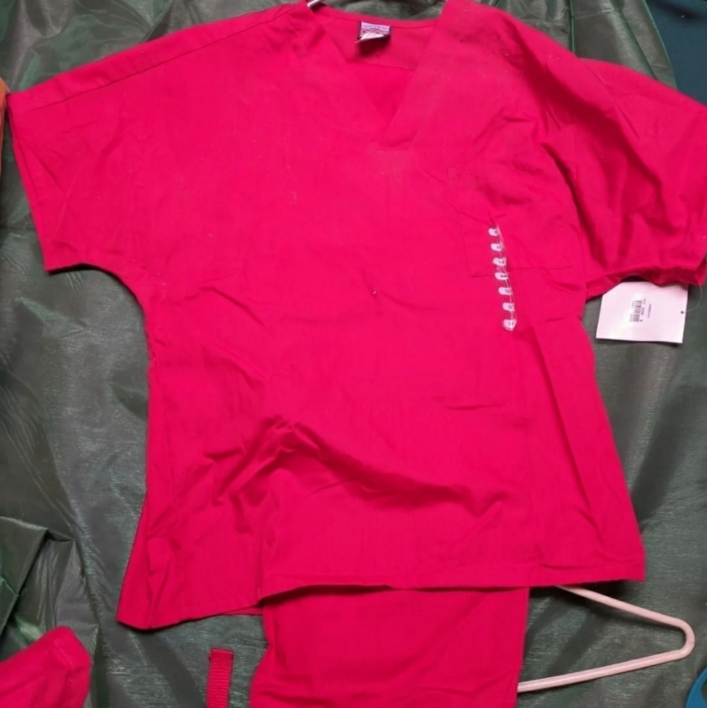 NWT ☆ Cherokee Scrub Set